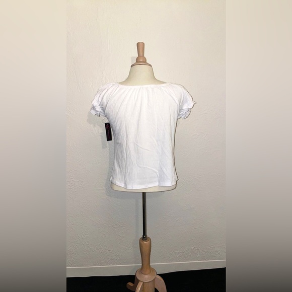 Cute Top - Picture 2 of 3